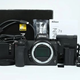 【ほぼ新品】 ニコン Nikon Z7 II ボディ 《ショット数4604》