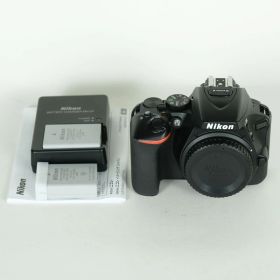 [美品 | シャッター数35,984回｜バッテリー2個付] Nikon D5600 [ボディ] | Nikon Fマウント