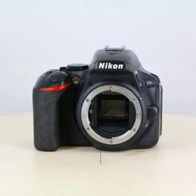 【中古】(ニコン) Nikon D5600 ボディ