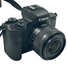 Canon EOS Kiss M ダブルズームセット EF-M 15-45mm 55-200mm 美品 ミラーレス一眼