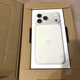 [新品•未開封]iPhone17ProMax 256GB シルバー SIMフリー