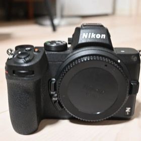 nikon z5 本体+バッテリーのみ