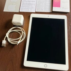 iPad 第6世代（32GB・Wi-Fiモデル）シルバー