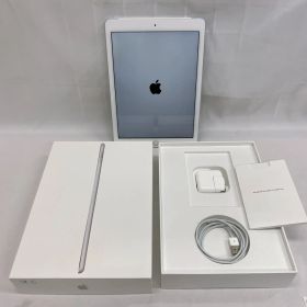 ② docomo iPad A1954 第6世代 MR6P2J/A 32GB シルバー 【ジャンク扱い】