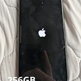 Apple iPhone 11 Pro 256GB simフリー本体 画面割れ有
