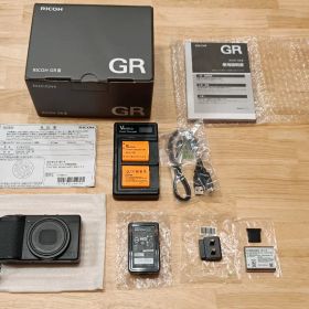 RICOH GR III 本体 デジタルカメラ