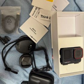 【極美品】Insta360 Ace Pro アクションカメラ 本体