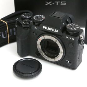 【中古】【並品】富士フイルム FUJIFILM X-T5 ボディ [ブラック] CA01-B7148-4A3 Xマウント APS-C 5軸手ブレ補正 EVF 中古