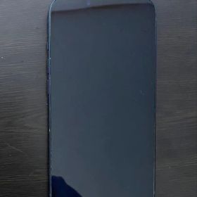 Apple iPhone 13 本体