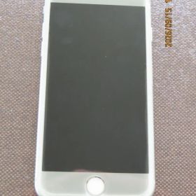 Apple iPhone8 本体シルバー