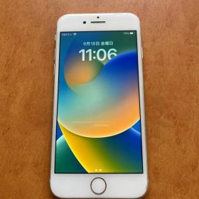 Apple iPhone 8 64GB シルバー本体 simフリー