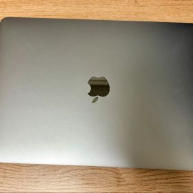 Apple MacBookPro13インチ2017 TouchBar 256GB