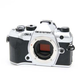 【中古品】《新同品》OM SYSTEM OM-5 Mark II ボディ[デジタルカメラ]