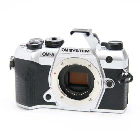 【中古品】《美品》OM SYSTEM OM-5 Mark II ボディ[デジタルカメラ]