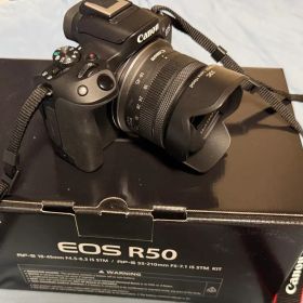 EOS R50のメイン画像