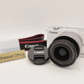 Canon EOS M10 15-45mm F3.5-6.3 ホワイト ミラーレスカメラ 日本 20251230