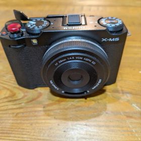 FUJIFILM X-M5 本体 + 28mmレンズセット（サードパーティ製）