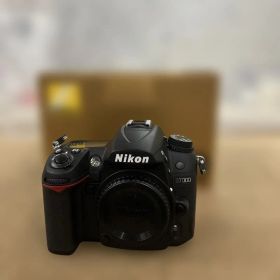 14 Nikon D7000 デジタル一眼レフカメラ ボディ 現状品動作未確認