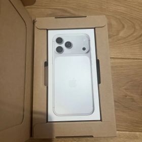 新品未開封iPhone17ProMAX256GB SIMフリー 24時間発送