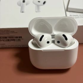 Apple AirPods 4 本体