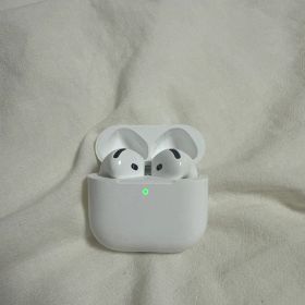 正規品Apple AirPods4 ノイズキャンセリング搭載 MXP93J/A