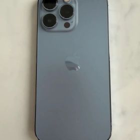 iPhone 13 Pro 256GB シエラブルー 箱あり ケース付き。