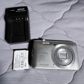 （値下げ中）Nikon COOLPIX A300 コンパクトデジタルカメラ