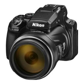 NIKON COOLPIX P1100。