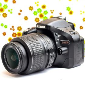 【スマホに転送】Nikon D5200☆自撮り楽々☆お出かけ☆カフェ撮影