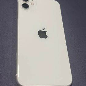 iPhone11 128GB ホワイト 本体のみ ⭐︎ジャンク品⭐︎