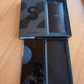Samsung Galaxy S22 Ultra SCG14 本体