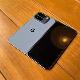 Google Pixel 10 Pro Fold 新品 178,000円 中古 119,800円 | ネット最