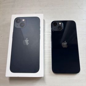 Apple iPhone 13 本体