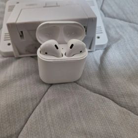 AirPods 初代か2世代