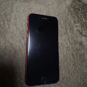 【美品】iPhone SE第2世代 128GB レッド SIMフリー 充電82%