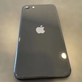 美品 Apple iPhone SE（第2世代）本体 ブラック