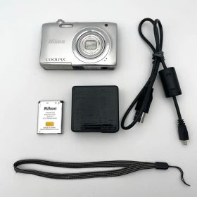Nikon COOLPIX A100 シルバー デジカメ 動作確認済 充電器付