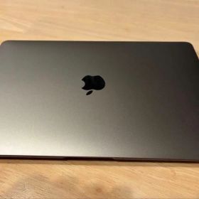 M1 MacBook Air 13インチ 充放電回数16-17