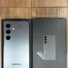 Samsung Galaxy S24 本体