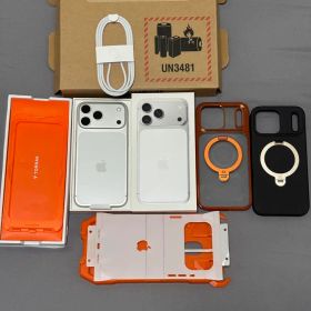 iPhone17ProMax 256GB シルバー バッテリー容量100%