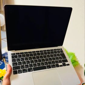 Apple MacBook Air 2020本体 8GB 256GB 充電器付き