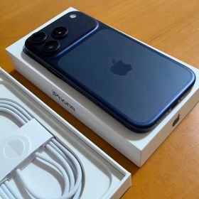 Apple iPhone 17 Pro ディープブルー