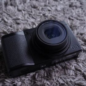 美品 RICOH GR III シャッター回数506 元箱・付属品あり