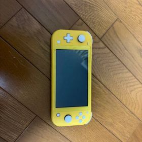 Nintendo Switch Light イエロー