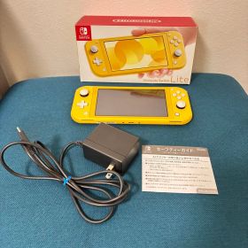 Nintendo Switch Lite イエロー 本体／スヌーピーケース付き