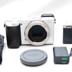★美品 ソニー α6400 ボディ シルバー ミラーレス一眼 SONY★