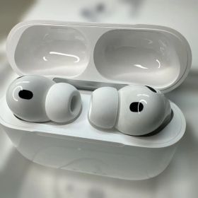 【美品】AirPods Pro 3 MFHP4J/A 9WYYG