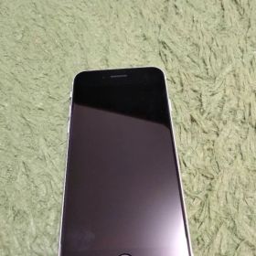 Apple iPhone SE 第2世代 ホワイト 本体