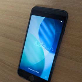 iPhone SE 第3世代 64GB