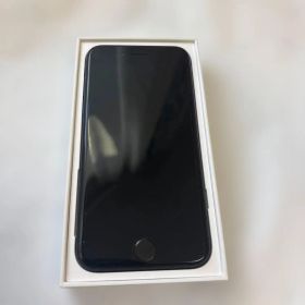 Apple iPhone SE 第3世代 ミッドナイト 本体